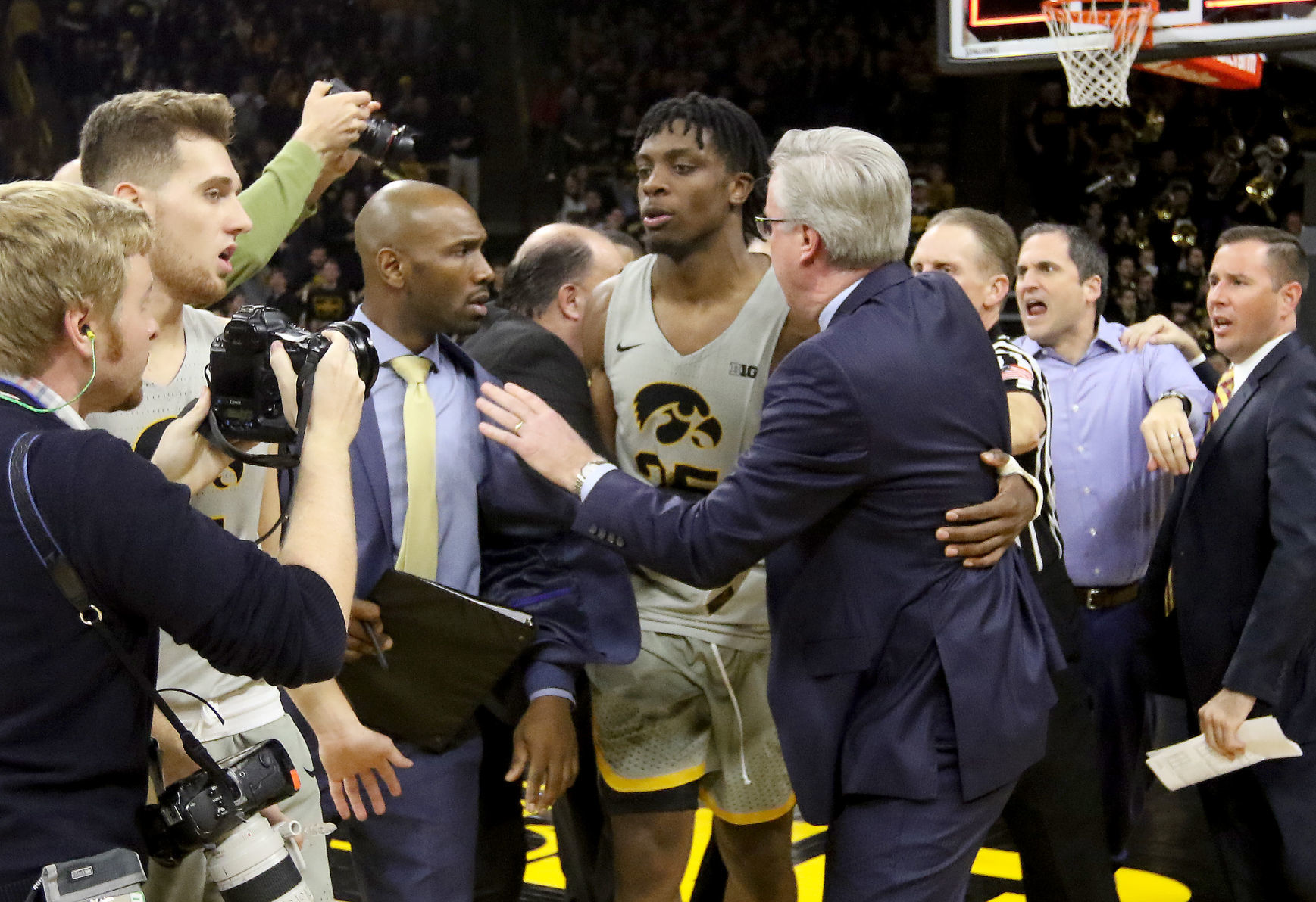 120618-Iowa-basketball-008